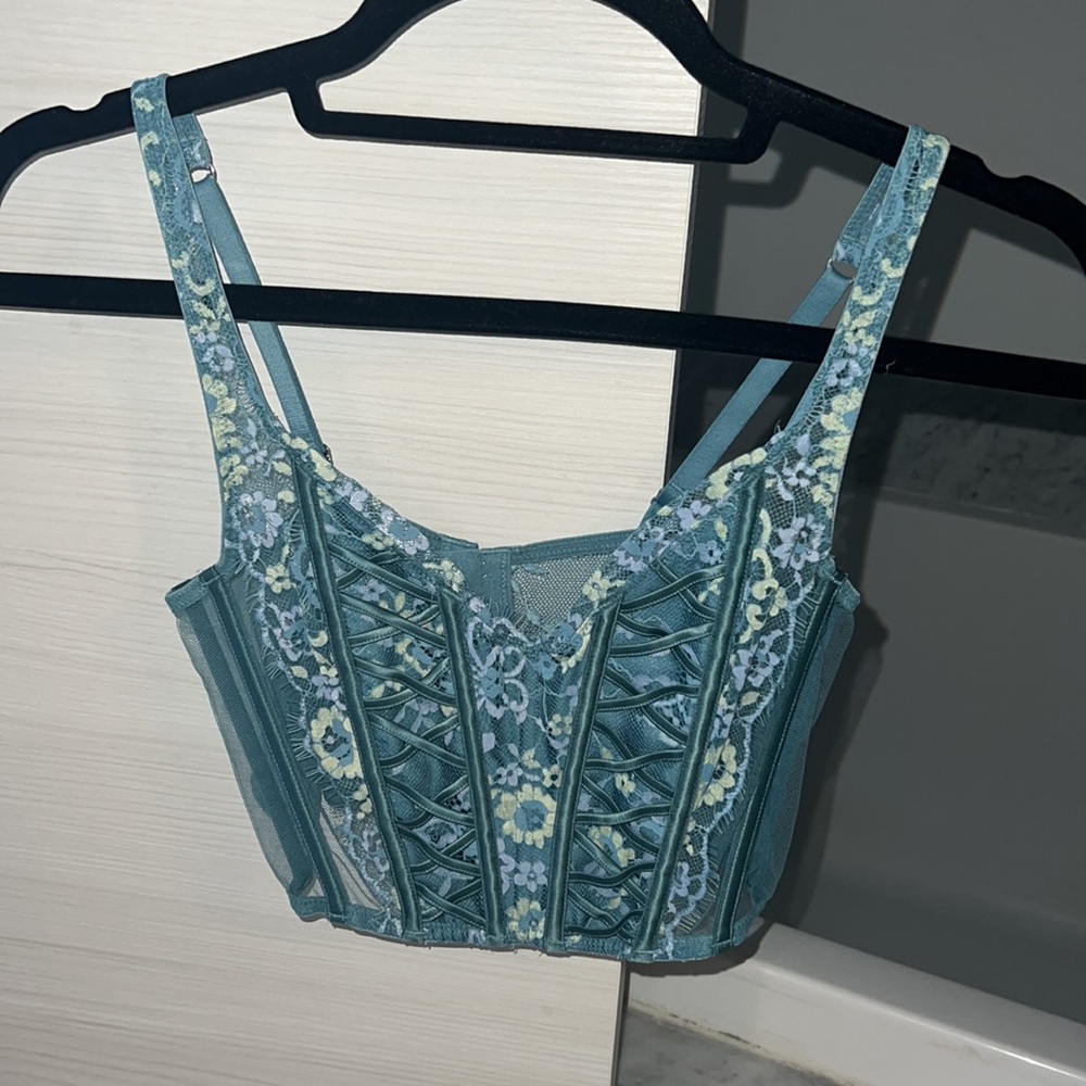 Unlined Lace-Up Corset Top VS NWT!
